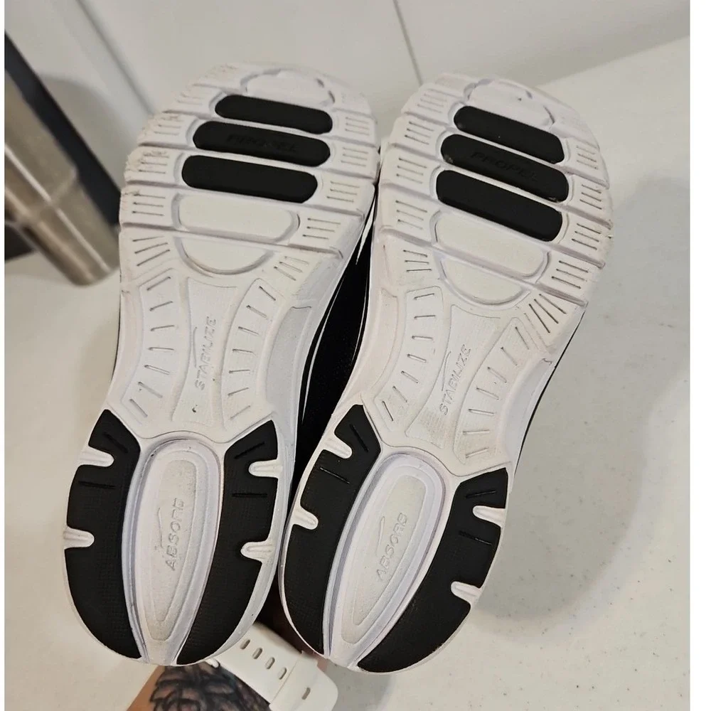 G H BASS PROPEL Shoes Womens Size 8M‎ Black/white Sneakers EUC (S176